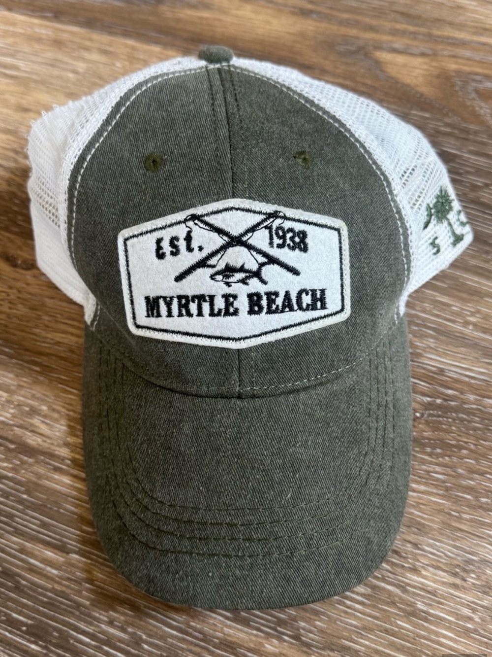 NWOT Myrtle Beach Trucker Hat